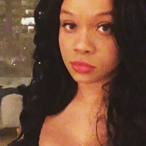 Meet your Posher, Briana